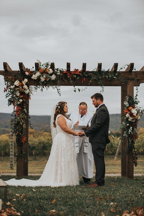 Wedding Arbor Flowers, Arbor Flowers, Diy Wedding Arbor, Fall Wedding Ceremony Decorations, October Wedding Flowers, Fall Wedding Arches, Wedding Farm, Fall Wedding Ceremony, Wedding Arbors