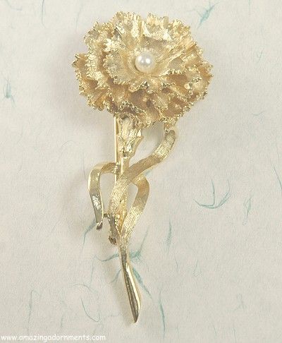 BOUCHER "Carnation" "Flower of the Month" Brooch Carnations Flower, Carnation Jewelry, Vintage Pearl Brooch, Brooch Ideas, Vintage Silver Brooch, Vintage Gold Brooch, Flower Of The Month, Carnation Flower, Flower Earring