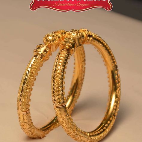 Exclusive Hallmark Gold Collection from Gobind Jewellers Gold Bangles Indian, Gold Bangles For Women, Gold Jewelry Outfits, Gold Pendant Jewelry, Jewelry Bracelets Gold, Gold Bride Jewelry, Antique Gold Jewelry, Bracelets Gold, Bangles Jewelry Designs