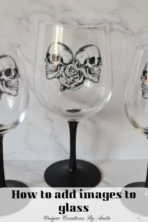 Wine Glass Repurpose Ideas, Etched Halloween Glasses, How To Decorate Wine Glasses, Wine Glass Crafts Diy Ideas, Wine Glass Decorating Ideas, Halloween Wine Glasses, Halloween Glasses, Restored Furniture, Fun Wine Glasses