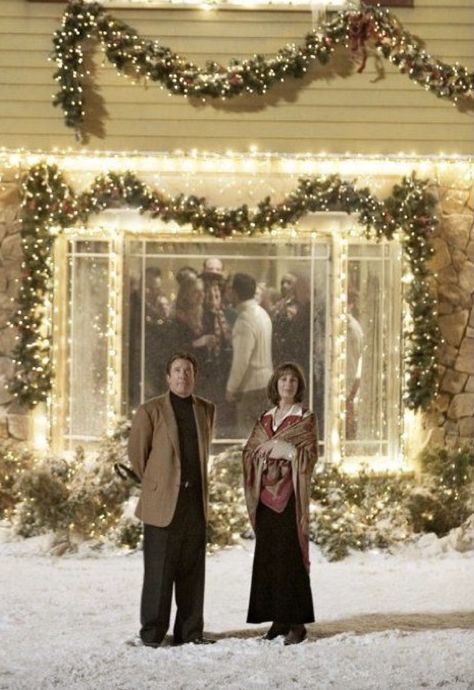 Christmas With The Kranks, Christmas Films, Holiday Movies, Movie Aesthetic, Movie Clips, Christmas Time Is Here, Christmas Feeling, Holiday Movie, Christmas Movie