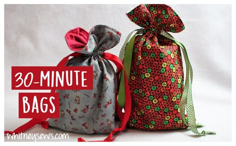 Easy lined drawstring bags made in only 30 minutes!  Full step by step video tutorial Reversible Fabric Gift Bags Diy, Diy Makeup Bag Tutorial, Lined Drawstring Bag, Sewing Patterns Free Beginner, Drawstring Bag Tutorials, Drawstring Bag Pattern, Diy Makeup Bag, Gift Bags Diy, Vintage Sewing Machines