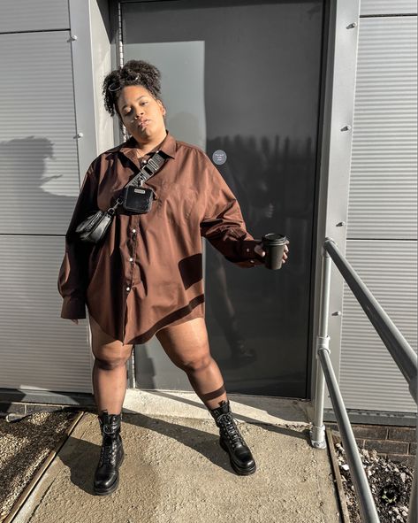 Brown And Black Outfit Plus Size, Chunky Boots And Dress Outfit Plus Size, Styling Doc Martens Fall Plus Size, Oversized T Shirt Plus Size, T Shirt Dress Plus Size Outfit, Oversized T Shirt Outfit Plus Size, Oversized Shirt And Tights Outfit, Plus Size Shirt Outfit, Brown Shirt Dress Outfit