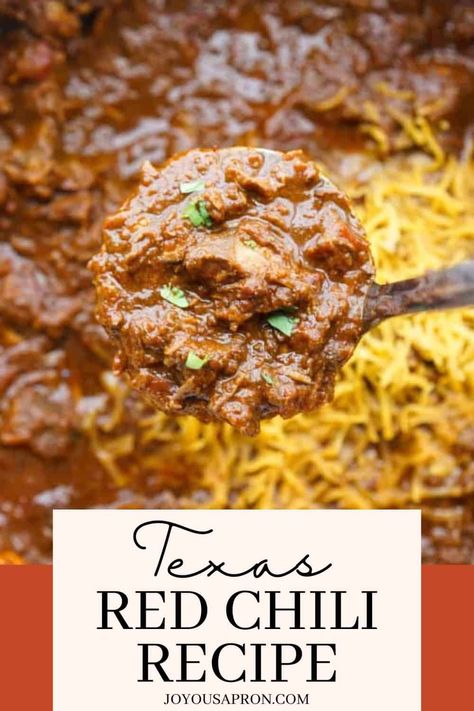 Texas Chili - also called Texas Red Chili, this is an authentic and classic Texas Chili recipe. Tender chunks of beef is cooked with chilies and tomatoes to make a hearty, thick and chunky chili. No beans! Texas Chili Recipe Award Winning, Texas Style Chili Recipes, Cowboy Chili Recipe, Texas Red Chili, Red Chili Recipes, Steak Chili Recipe, Chunky Chili, Chili No Beans, Texas Chili Recipe