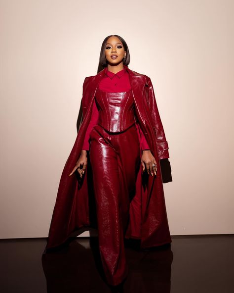 Sarah Jakes Roberts (@sarahjakesroberts) • fotos e vídeos do Instagram Powerful Women Fashion, Sarah Jakes Roberts, Sarah Jakes, Power Moves, Chic Dress Classy, Queen Outfit, Like Someone, Grown Women, In The Room