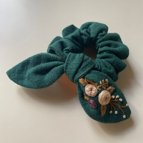 Linen Hair Accessories, Embroidery Scrunchie, Embroidered Scrunchie, Embroidered Barrette, Fabric Hair Accessories, Embroidery Pouch, Embroidered Bows, Bow Hair Tie, Embroidered Hair Bows