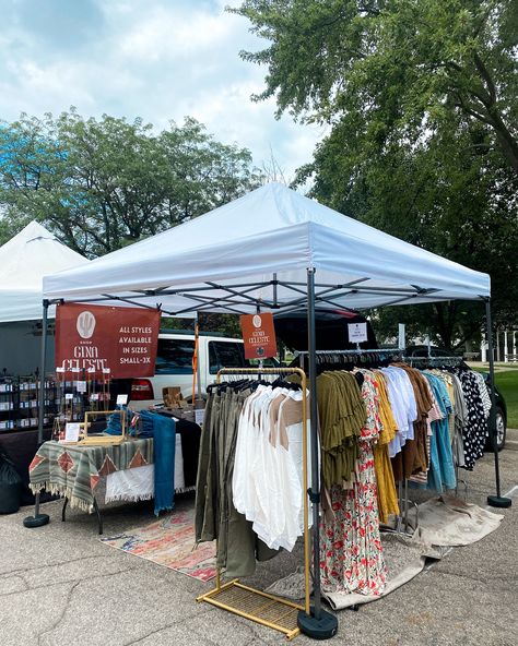 It’s a great evening for the market!! Come on out to the Fortville Farmers Market 4-7pm at Landmark Park! Fashion Showroom, First Friday, August 8, Farmers Market, Farmer, Showroom, Moon, Marketing, Boutique