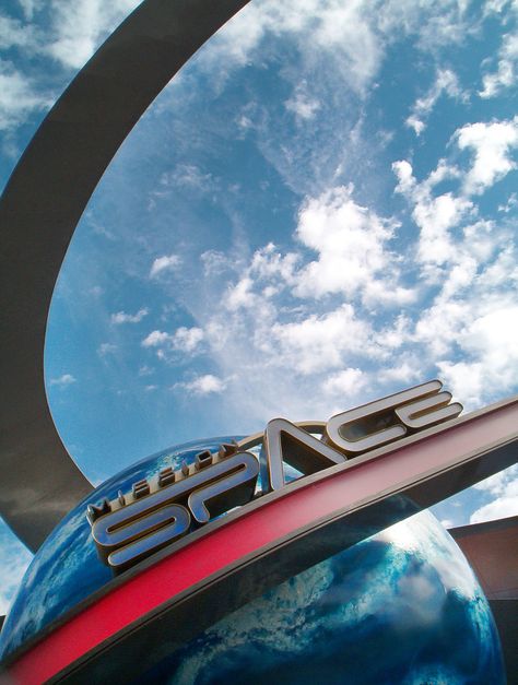 https://flic.kr/p/ciVXcN | Mission: SPACE | A look at Mission: SPACE from 2003. Disney World Hacks, Mission Space, Space Mission, Helpful Hacks, Disney 2024, Disney World Tips And Tricks, How To Save Money, Disney Trip, Disney Trips