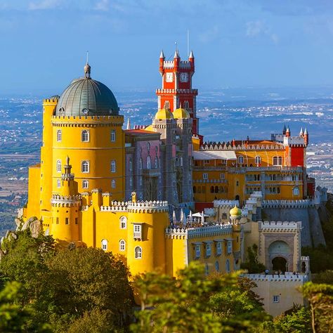 Palace da Pena, Portugal Portugal Honeymoon, Pena Palace, Honeymoon Planning, Europe Itineraries, Sintra Portugal, Portugal Travel, On The Moon, Honeymoon Destinations, Lisbon Portugal