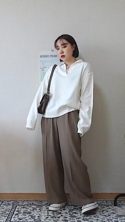 Korean Outfit Street Styles Plus Size, Korean Street Fashion Midsize, Urban Academia Outfits, Mid Size Asian Fashion, Japan Plus Size Fashion, Korean Street Fashion Plus Size, Korean Fashion Midsize, Curvy Korean Outfits, Formal Outfits Plus Size