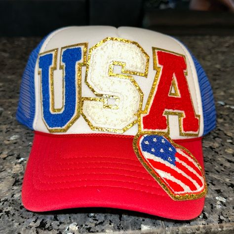 Show Off Your Patriotism With This Stunning Women's Red & White Trucker Hat. The Hat Features A Beautiful Usa Sequin Patch That Adds A Touch Of Glamour To Any Outfit. It Is Perfect For Travel, Parties, Or Casual Wear. The Adjustable Size Ensures A Comfortable Fit For All Head Sizes. The Trucker Hat Is A Classic Style That Never Goes Out Of Fashion. Get Ready To Turn Heads With This Stylish And Trendy Hat. 4th Of July Trucker Hats, White Trucker Hat, Patriotic Hats, Sequin Patch, Trendy Hat, Hat Patches, Diy Hat, Summer Projects, Creative Designs