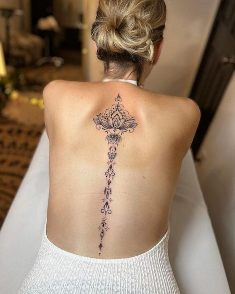 Beauty Spirituality, Protection Tattoo, Flower Spine Tattoos, Tato Minimal, Chakra Tattoo, Bauch Tattoos, Tattoos Infinity, Tattoos Mandala, Om Tattoo