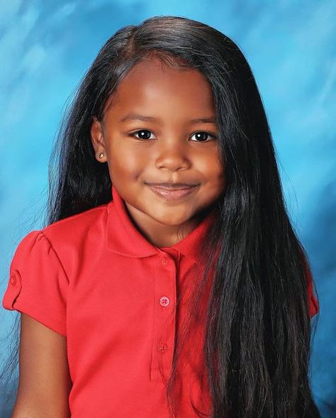 𝓗𝓸𝓾𝓼𝓮 𝓞𝓯 𝓑𝓵𝓪𝓼𝓲𝓪𝓷 on Instagram: "School picture 💕📸 Kindergarten 2022-2023 ✏️ #houseofblasian #surayroyceridgle #schoolpicture #kindergarten #blasian #pictureday2022 #smile #biggirl #beautiful #love" Blasian Babies, School Picture, Short Box Braids, Beautiful Black Babies, Braids With Curls, Girl Swag