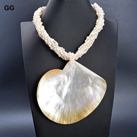 Big Shell, Keshi Pearl Necklace, Natural Pearl Necklace, Kesha, Keshi Pearls, Shell Necklace, Shell Pendant, Shell Necklaces, Natural Pearls