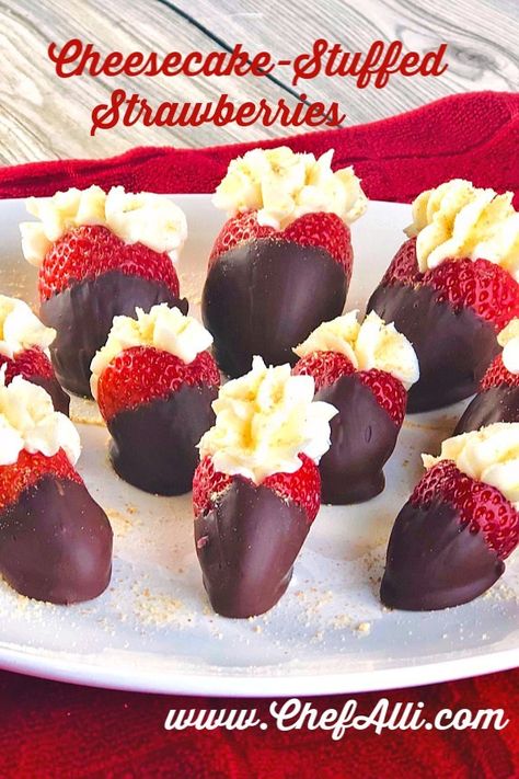 Chocolate Dipped Cheesecake, Strawberries Recipes, Chocolate Covered Cheesecake, Stuffed Strawberries, Chocolate Dipped Strawberries, Chocolate Toffee, Hugs Kisses, Strawberry Dip, Covered Strawberries