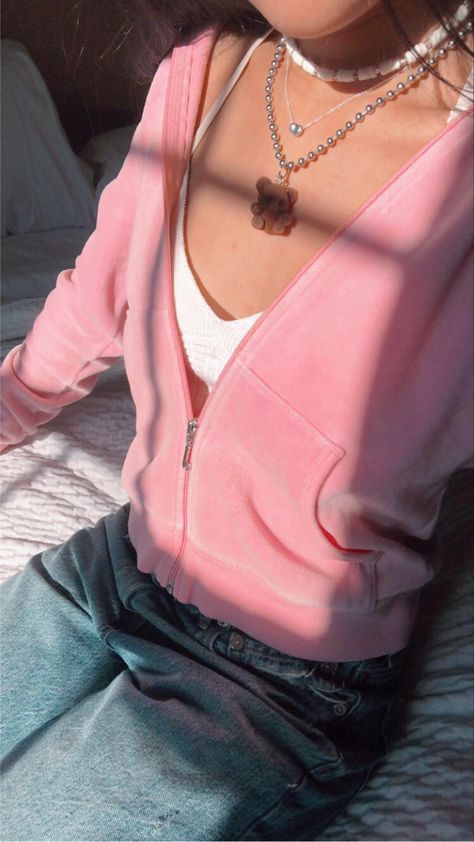 Pink Jacket Outfit Y2k, Velour Hoodie Outfit Y2k, Velour Zip Up Outfit, Outfits With Pink Zip Up Hoodie, Juicy Couture Hoodie Outfit, Juicy Sweater Outfit, Pink Zip Up Sweater Outfit, Juicy Couture Zip Up Outfit, Juicy Couture Sweater Outfit