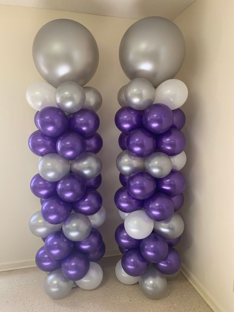 Purple Birthday Party Decorations, Purple Party Decorations, Purple And Silver Wedding, Purple Birthday Party, Balloon Tower, Quince Decorations, Purple Balloons, Purple Birthday, Balloon Stands