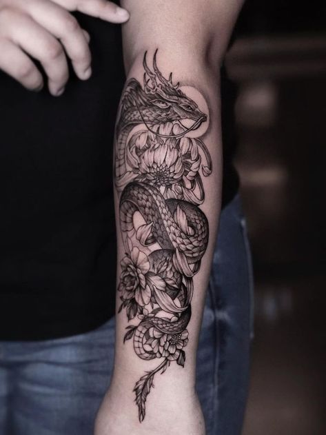 Ramón on Twitter | Dragon sleeve tattoos, Sleeve tattoos, Dragon tattoo for women Dragon Tattoo Shoulder, Dragon Tattoo Arm, Dragon Tattoo Meaning, Asian Dragon Tattoo, Tato Naga, Dragons Tattoo, Dragon Tattoos For Men, Dragon Sleeve, Dragon Tattoo Art