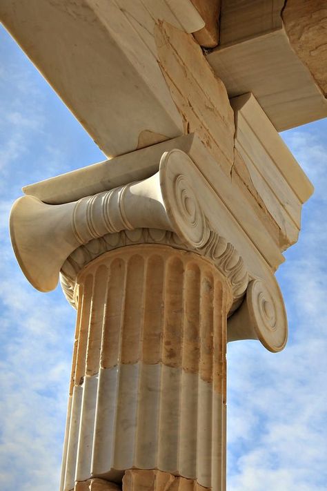 Parthenon column Parthenon Architecture, Athens Museum, Egypt Architecture, Greece Architecture, Acropolis Museum, Greek Heritage, Antique Architecture, Ionic Column, Greek Columns