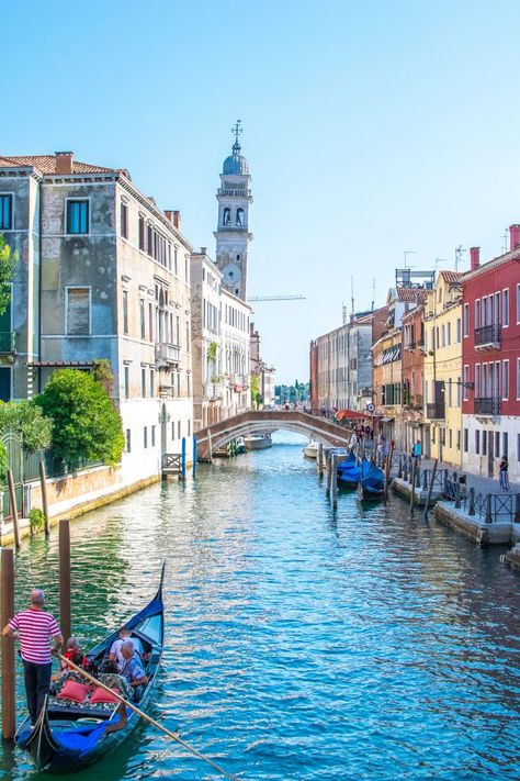 2 days in venice 2 Days In Venice, Gondola Venice, 10 Days In Italy, Italy Tourism, Venice Hotels, Itinerary Ideas, Visit Venice, Best Of Italy, Italy Itinerary