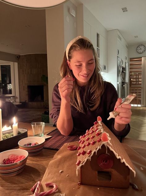 Christmas Aesthetic, Gingerbread House, Gingerbread, A Woman, Candles, Christmas