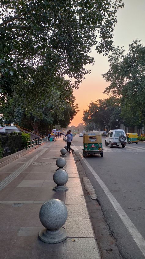 India Street, Best Snapchat, Screen Savers Wallpapers, Evening Sunset, Indian Street, Best Friend Quotes For Guys, Cool Instagram Pictures, Aesthetic Photography Nature, Instagram Photo Inspiration