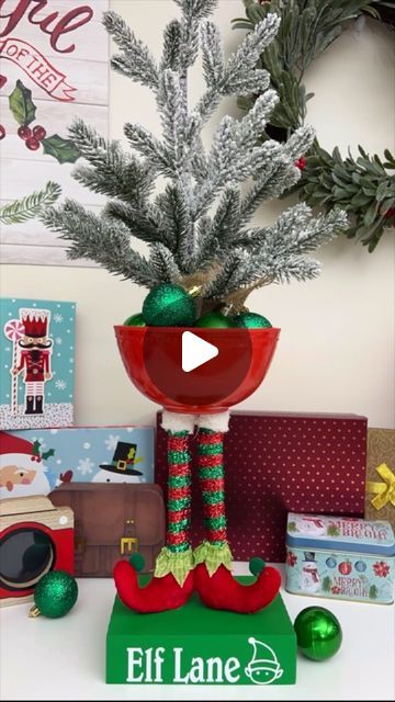 Dollar Tree Elf Ideas, Elf Ornaments Diy, Dollar Tree Elf, Dollar Tree Elves, Diy Christmas Elves, Dollar Tree Diy Christmas, Elf Christmas Decorations, Elf Tree, Elf Decorations