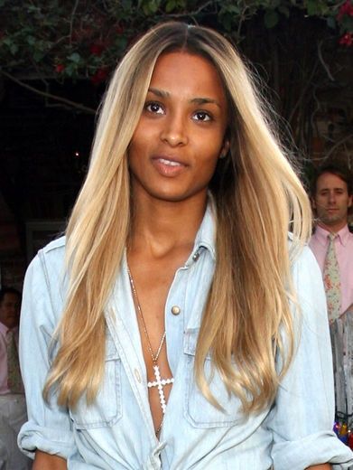 Blonde Hair Tan Skin, Nice Wigs, Balayage Platinum, Hair Tan Skin, Ciara Hair, Blonde Honey, Blonde Ideas, Old Hollywood Hair, Black Hair Inspiration