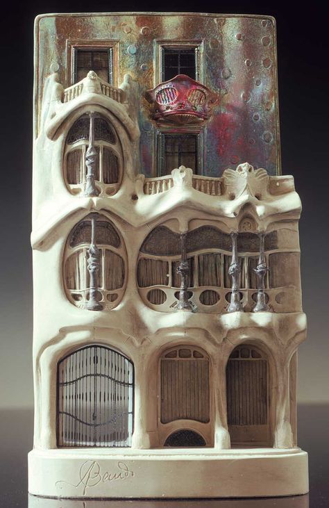 Timothy Richards architectural models Bookshelf Inserts, Casa Batllo Barcelona, Casa Batllo, Classical Beauty, Arch Model, Architectural Models, Clay Houses, Architecture Landscape, Inspiring Things