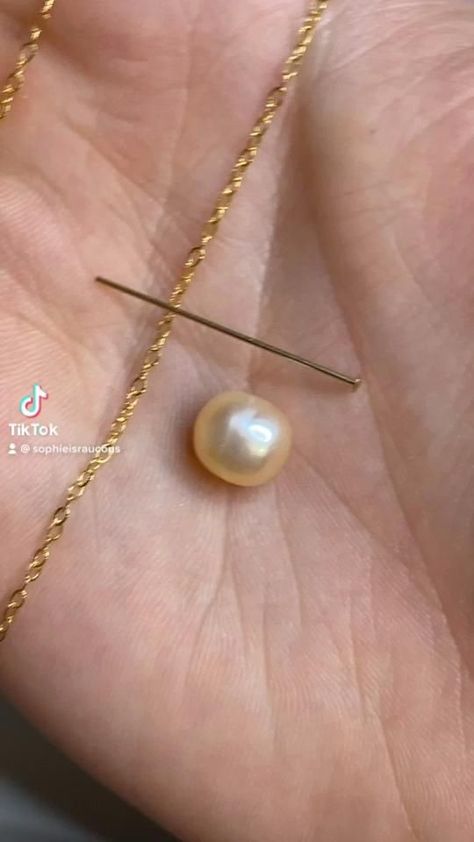 Making a pearl necklace [Video] | Handmade wire jewelry, Beaded jewelry diy, Beaded necklace diy How To Make Bead Pendant, How To Put A Pendant On A Necklace, Diy Single Pearl Necklace, Pearl Pendant Necklace Gold, Gold Making Jewelry, Diy Gold Necklace Ideas, Beaded Diy Necklace, Diy Pearl Pendant, Making Pearl Necklaces