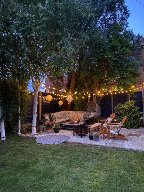 10 Outdoor Living and Garden Ideas for Autumn - Melanie Jade Design Cosy Outside Spaces, Cosy Garden Ideas Small Spaces, Zoned Garden Ideas, Cute Garden Ideas Backyards, Outside Space Ideas, Spring Garden Ideas Landscaping, Backyard Cozy Ideas, Small Cosy Garden, Meditterean Garden Ideas