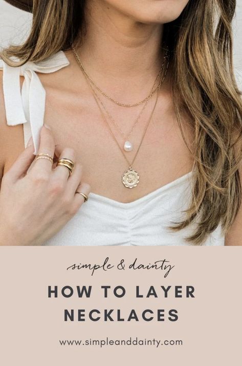 Layering Gold Necklaces Ideas, Elegant Necklace Layering, Multi Necklace Outfit, Wearing 2 Necklaces, Layering Chain Necklace, How To Wear Three Necklaces, 3 Layered Necklace, Necklace Lengths Chart, Gold Layered Necklace Set