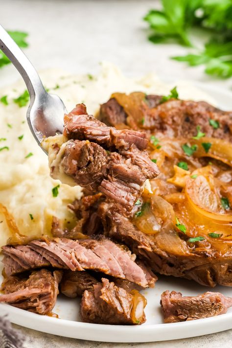 Ribeye Stew Crockpot, Crockpot Rib Steak Recipes, Ribeye Bone In Steak Recipes, Beef Ribeye Roast Recipe Crock Pot, Steak Recipes For Crockpot, Slow Cook Ribeye Steak, Crockpot Steak Tips Recipes, Rib Eye Steak Crockpot Recipes, Ribeye Steak Slow Cooker Recipes