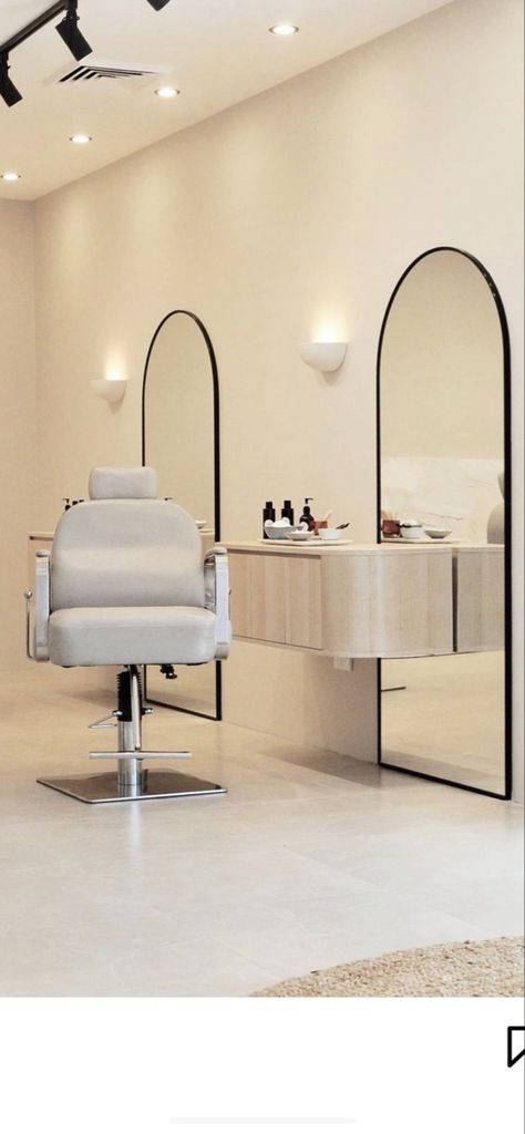 Brow Artist Aesthetic Room, Beauty Salon Minimal Interior Design, Makeup Station In Salon, Makeup Studio Minimalist, Brow Bar Aesthetic, Brow Salon Aesthetic, Salon Facade Design, Beige Salon Aesthetic, Makeup Shop Interior