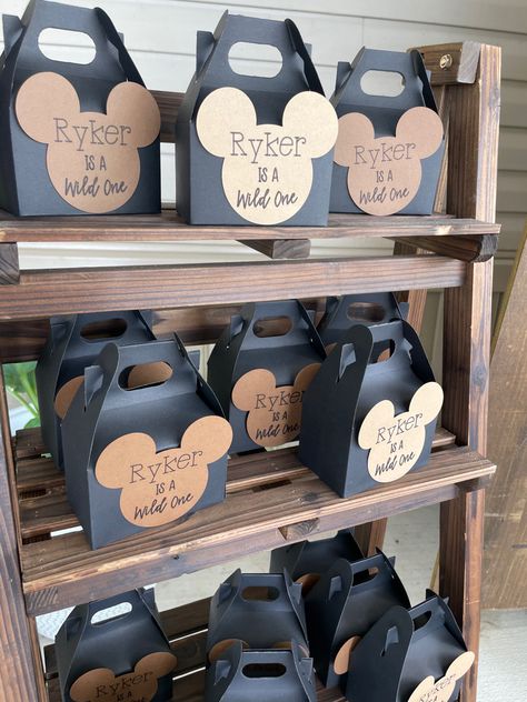 Western Mickey Mouse Party, Mickey Mouse Cowboy Birthday Party Ideas, Mickey Cowboy Birthday, Cowboy Mickey Mouse Party, Modern Mickey Mouse Birthday, Mickey Mouse Theme Birthday, Mickey Mouse Party Favors, Mickey Mouse Birthday Theme, Adventure Birthday Party