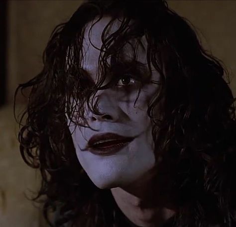 Crow Icon, Brandon Lee The Crow, The Crow Eric Draven, Gothic Movies, Eric Draven, Crow Movie, Brandon Lee, I Love Cinema, Gothic Aesthetic