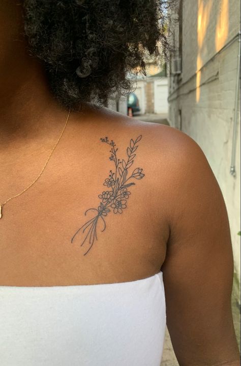 Wildflower Tattoo Chest, Flower Bouquet Tattoo Collar Bone, Flower Bouquet Tattoo Chest, Western Bouquet Tattoo, Wildflower Tattoo Collar Bone, Under The Collar Bone Tattoo, Neckline Tattoo Women, Bouquet Tattoo Shoulder, Collar Bone Tattoo Flowers