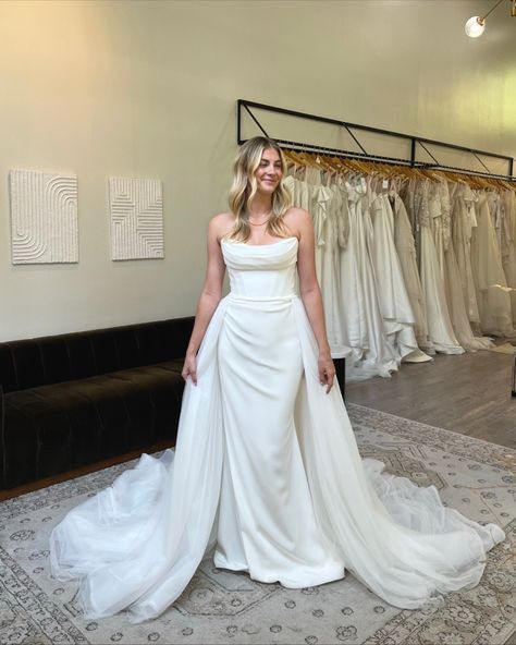 Unveiled Bridal San Francisco | The DUKE gown with the WREN Overskirt…. A killer combo 🔥 @chosenbykyha | Instagram Wedding Dresses Overskirt, Wedding Dresses With Overskirt, Overskirt Wedding Dress, Bridal Overskirt, Wedding Dress With Overskirt, Wedding Dress Overskirt, Wedding Aesthetic, Wren, Future Wedding