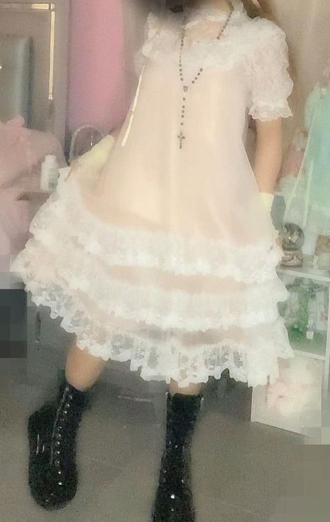 Morute Aesthetic Fashion, Morute Core Outfits, Doll Core Outfits, Morute Aesthetic Outfits, Ghostcore Outfits, Morute Fashion, Doll Aesthetic Outfits, Morute Outfits, Morute Clothes