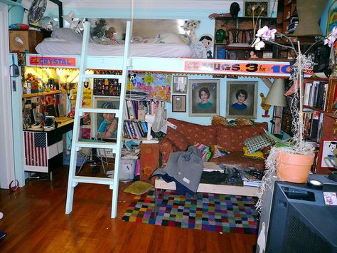 Cluster Core Room, Room Ideas With Loft Beds, Aesthetic Room Loft Bed, Korean Loft Bed, Aesthetic Room Storage, Aesthetic Room Indie, Room With Loft Bed, Aesthetic Room Anime, Loft Bed Aesthetic Room