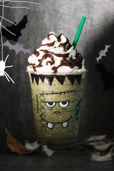 How to Order the Starbucks Frankenstein Frappuccino Halloween Frappe Ideas, Holiday Drinks Coffee, Frankenstein Drink, Halloween Frappe, Halloween Coffee Drinks, Bebidas Halloween, Halloween Cafe, Kopi Starbucks, Starbucks Halloween Drinks