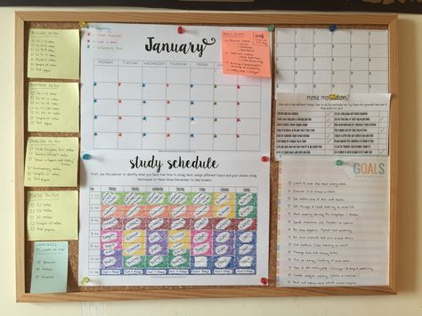 University Schedule, Studie Hacks, School Organisation, Framed Calendar, Study Philosophy, Class List, College Organization, College Planning, School Organization Notes