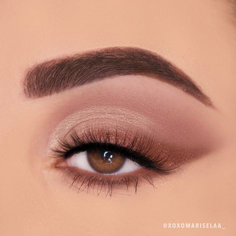 Romantic Makeup, Ideas De Maquillaje Natural, Wedding Eye Makeup, Date Night Makeup, Makeup Before And After, Night Fashion, Night Beauty, Skincare Routines, Romantic Hairstyles