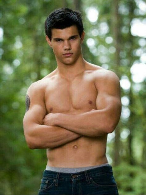 Taylor Lautner Taylor Lautner Shirtless, Taylor Jacobs, Jacob Black Twilight, Twilight Jacob, Twilight Wolf, Team Jacob, 남자 몸, Nikki Reed, Twilight Movie