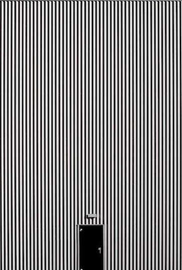 Wow Photo, Minimal Photography, Vertical Lines, Minimalist Photography, Foto Art, Black White Photos, Black N White, White Photo, Op Art