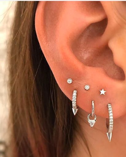 Piercings Oor, Piercing Snug, Constellation Piercings, Different Ear Piercings, Opal Belly Ring, Forward Helix Earrings, Faux Piercing, Gold Belly Ring, Piercing Septum