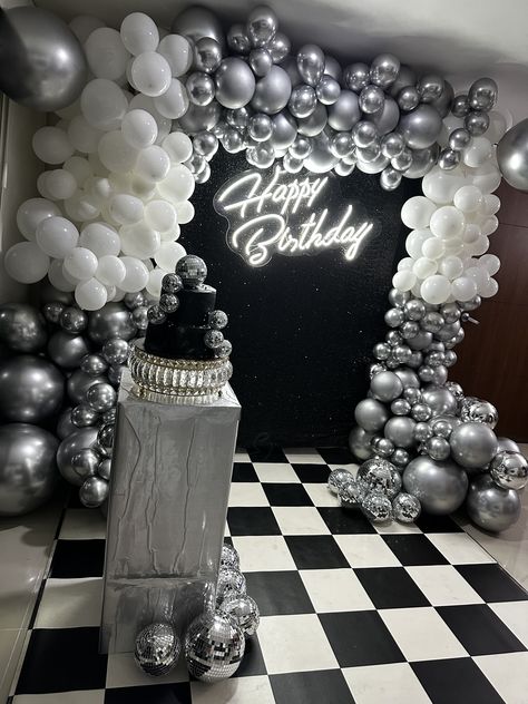 Black And White Party Sweet 16, Black And Silver Sweet 16 Decorations, Black And Silver 25th Birthday, Black White And Silver Sweet 16, Sweet 16 Silver Theme, Black And Silver Bday Decor, Black Silver White Party Decor, Black And Silver Sweet 16 Party Ideas, Silver And Black Birthday Theme