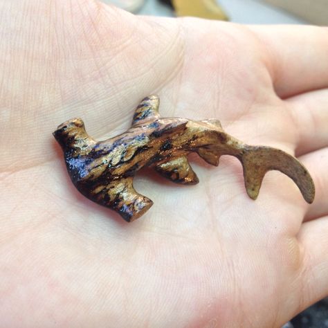 Hand carved hammerhead shark necklace pendant: Hawaiian Curly Koa. Sold $75 Wood Carved Pendants, Hand Carving Wood Ideas, Hammerhead Shark Necklace, Simple Woodworking Projects, Dremel Carving, Wood Carving For Beginners, Wood Jewelery, Shark Necklace, Dremel Wood Carving