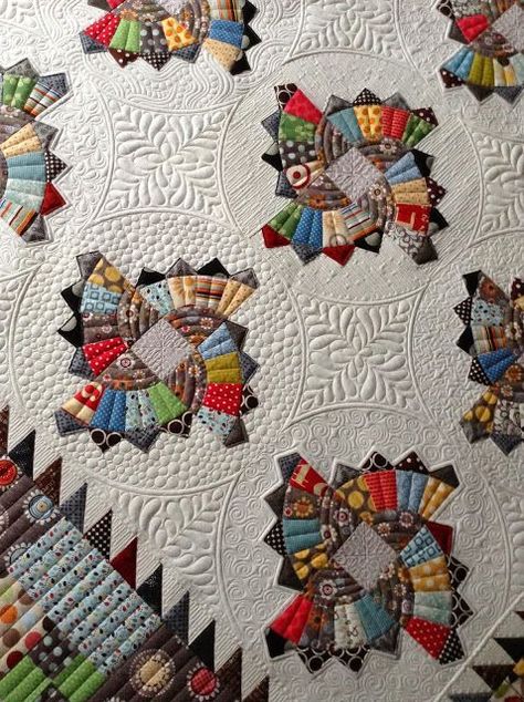 Twirling Fans Quilt | Sew Kind Of Wonderful | Bloglovin’ Fan Quilts, Dresden Plate Quilts, Sew Kind Of Wonderful, Dresden Quilt, Machine Quilting Patterns, Machine Quilting Designs, Nine Patch, Quilting Techniques, Patch Quilt