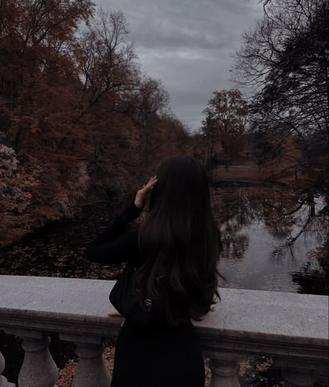 Girly Photography Aesthetic, Dark Academia Girl, Romantic Academia, Couple Pics For Dp, Cute Tumblr Wallpaper, Night Landscape, Army Fashion, Soft Spot, Photography Aesthetic